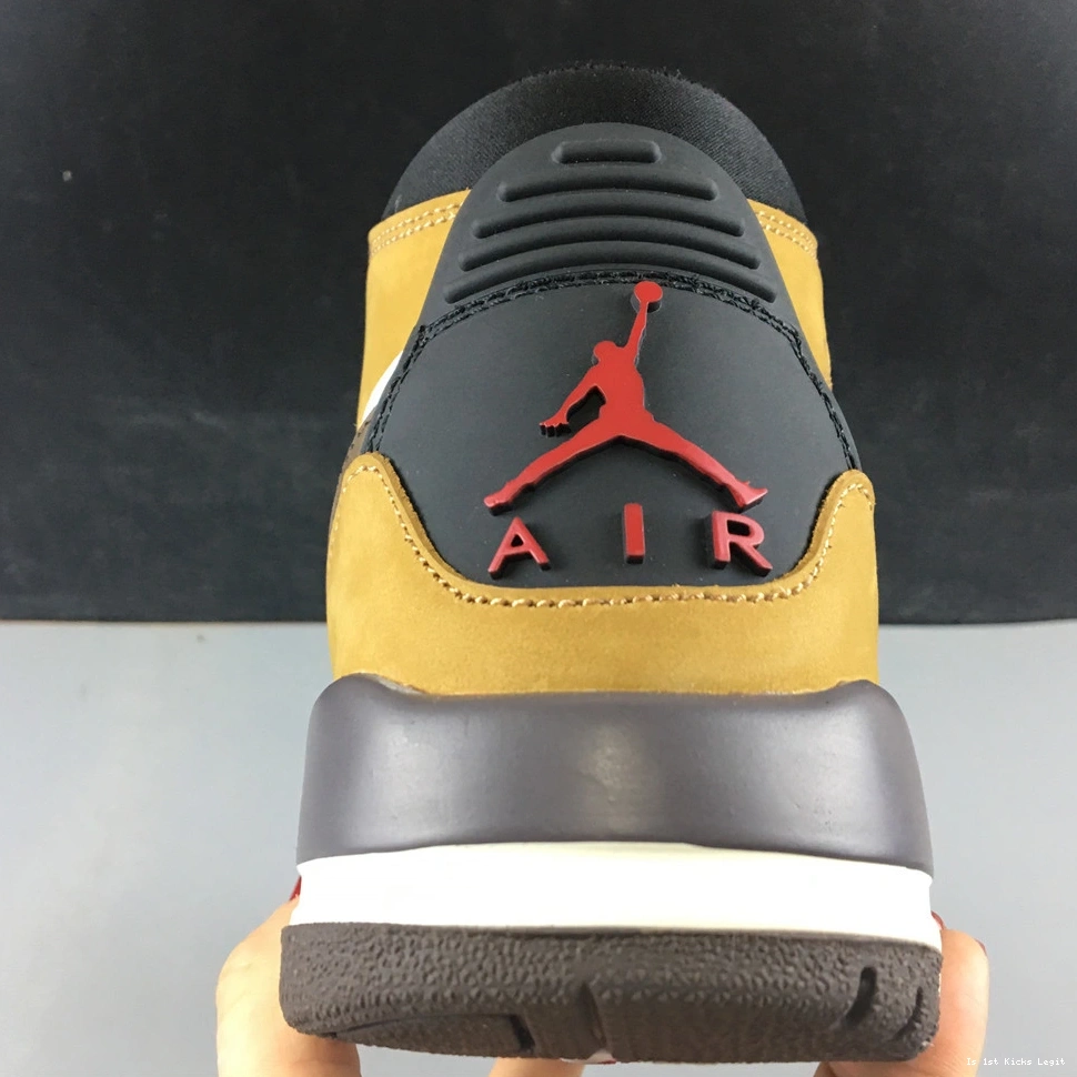   AV3922 312 Air AJ Legacy  102 Jordan 1030